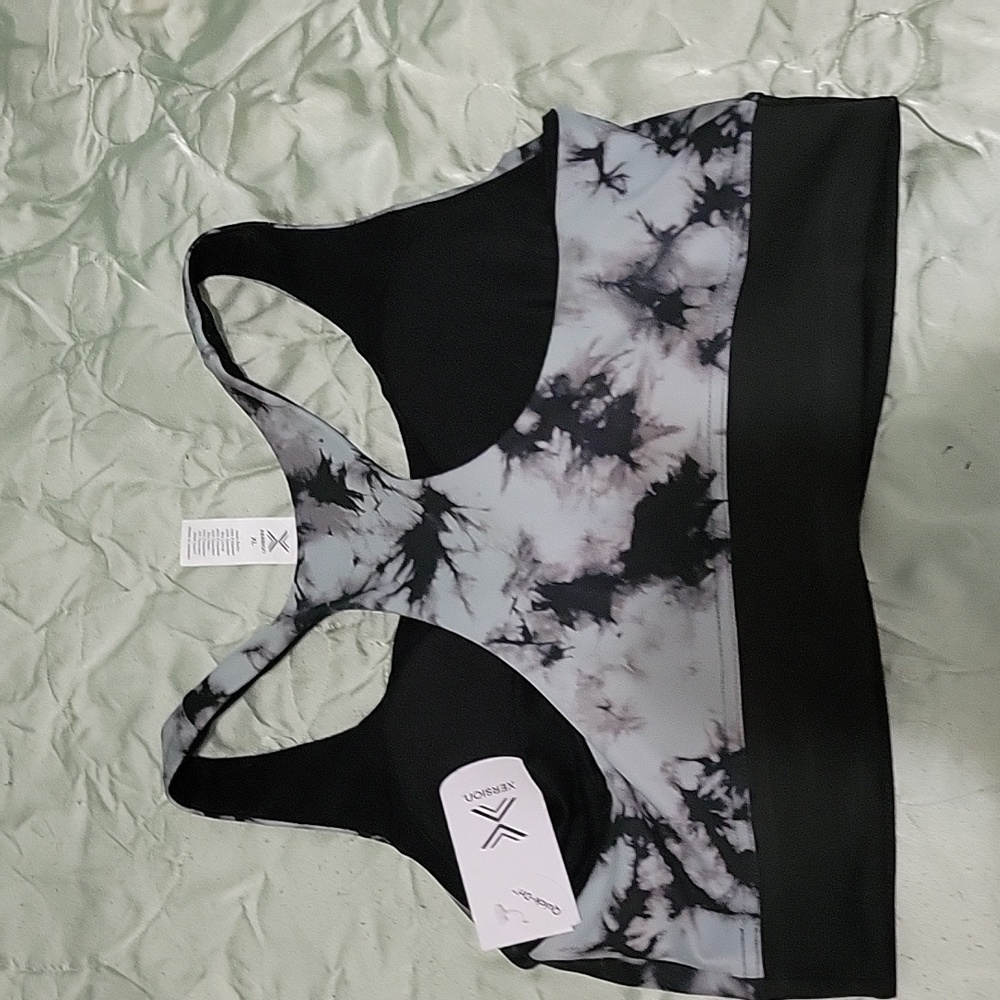 Sport's Bra - Picture 4 of 4
